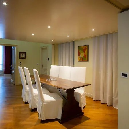 Apartment N10, Luxury Turin