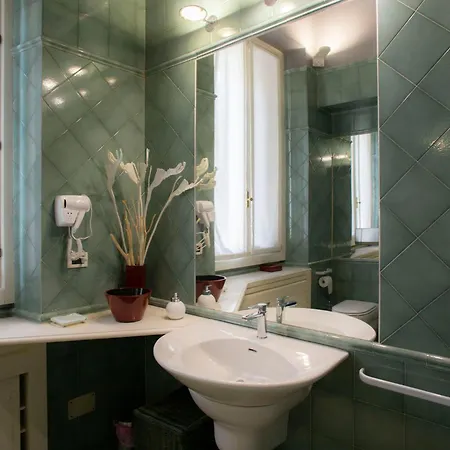 Lägenhet N10, Luxury Turin